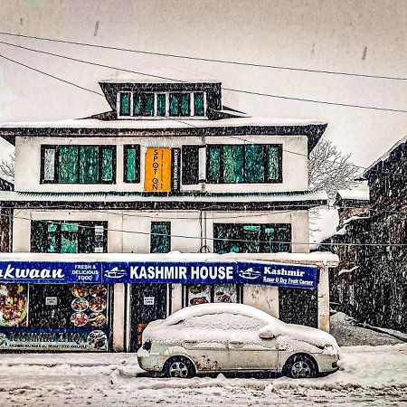 Kashmir House Pahalgam Hotel Екстериор снимка