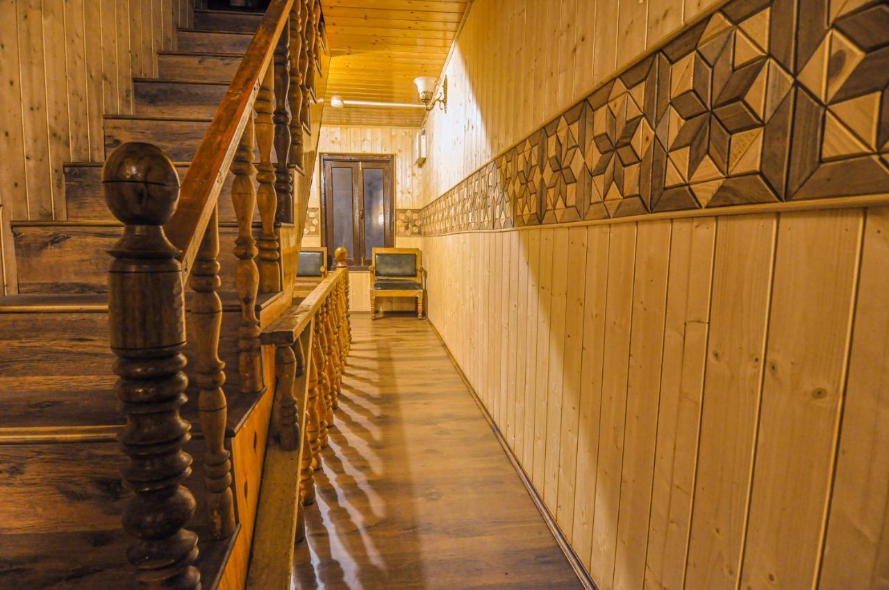 Kashmir House Pahalgam Hotel Екстериор снимка